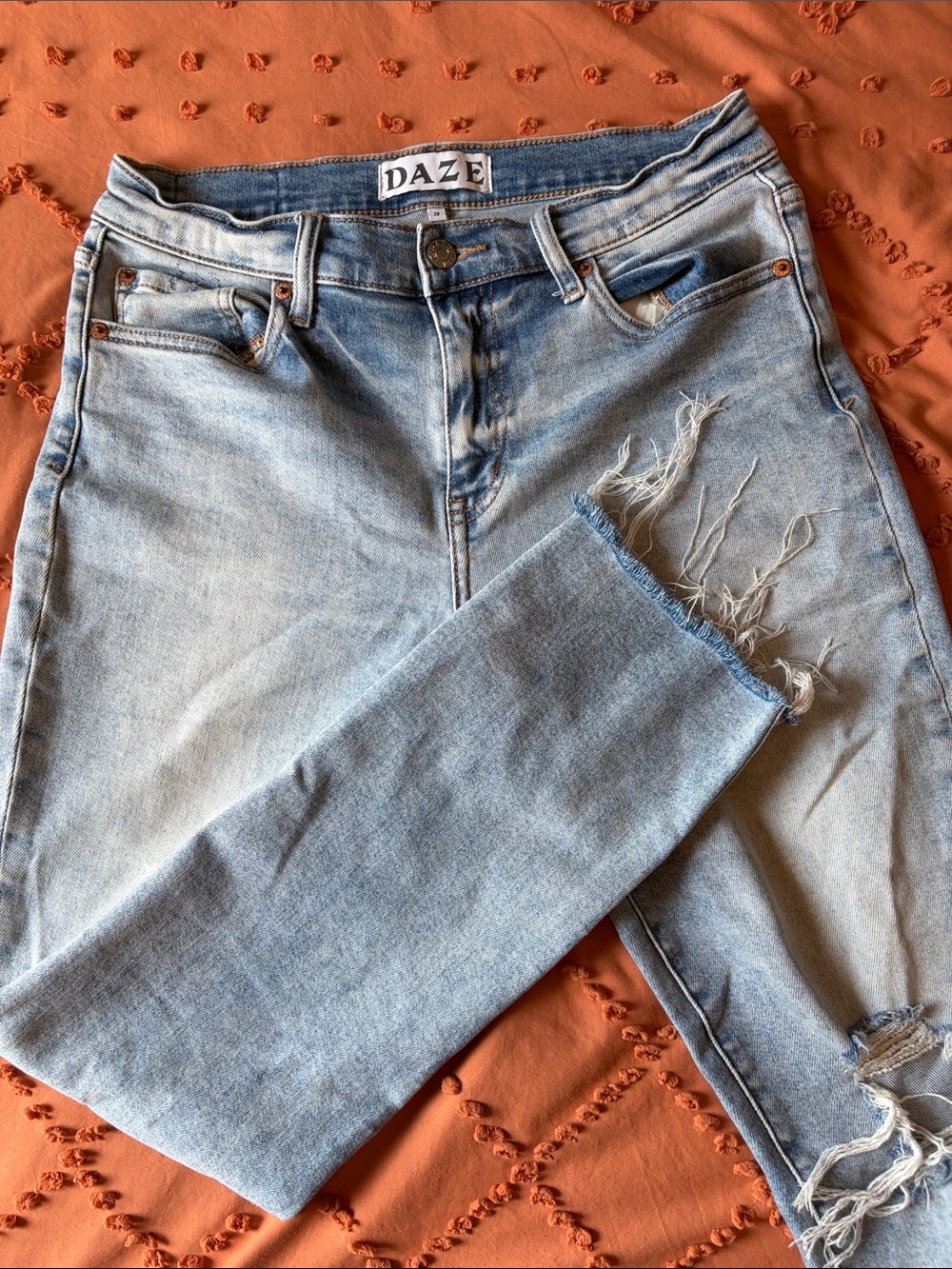 DAZE Light Blue Distressed Ankle Crop Jeans